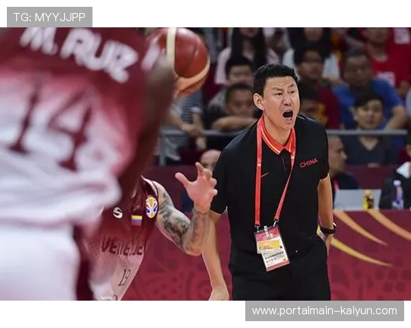 新疆下半场联防变阵锁死广东 劳森策动反击成逆转关键 新疆下半场联防变阵锁死广东 劳森策动反击成逆转关键